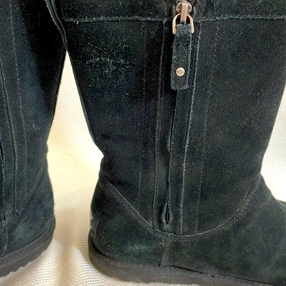 UGG Size 8 boots - Picture 7 of 7